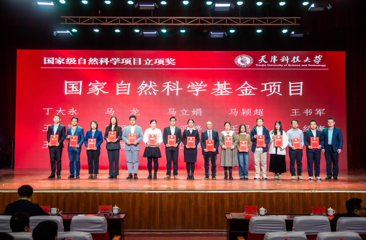 5267bc3e1f874701b808674f674ce713.png 5267bc3e1f874701b808674f674ce713.png