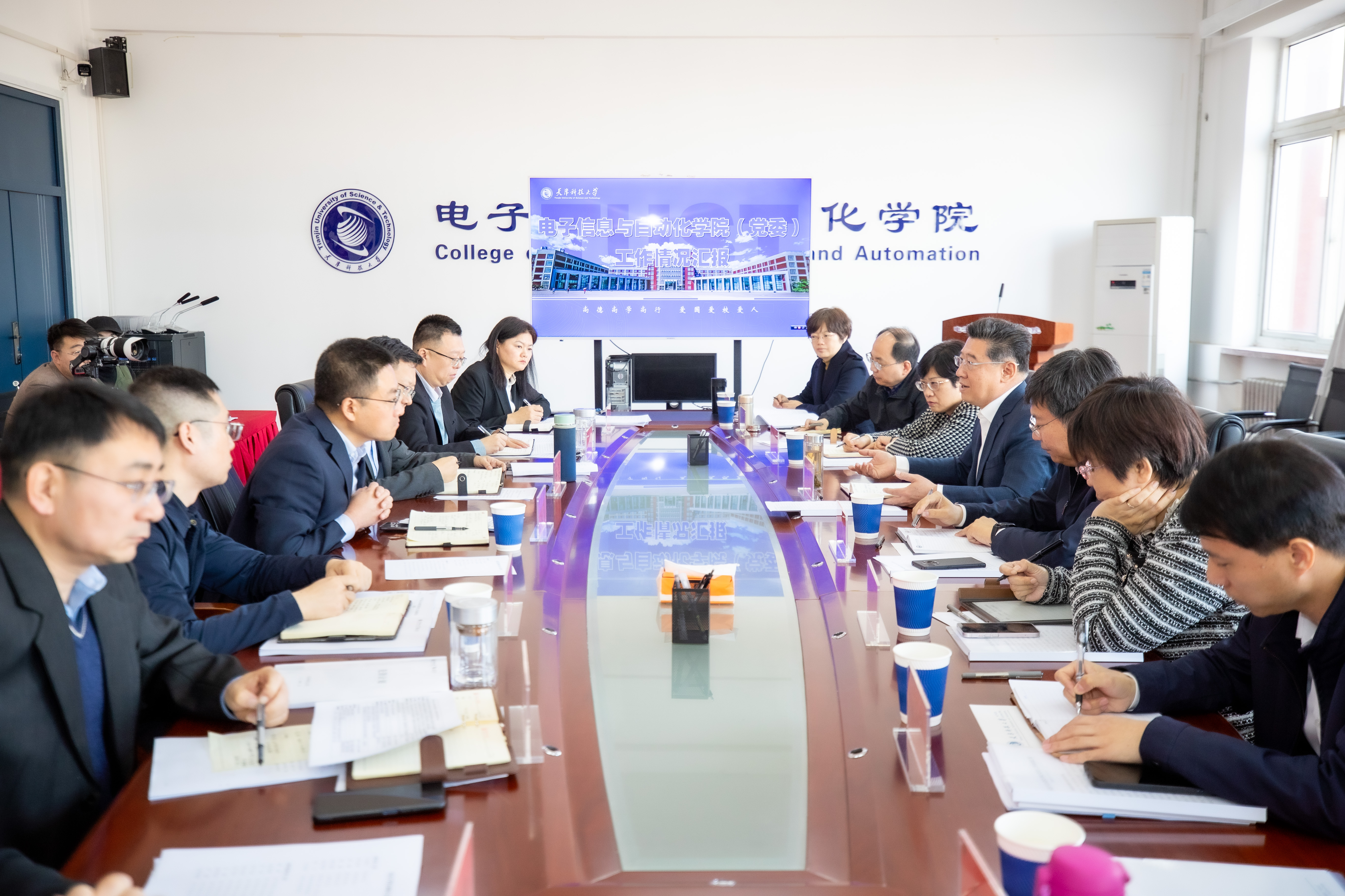 17ccf946bba64a68abfd7f36b12e9516.jpg 17ccf946bba64a68abfd7f36b12e9516.jpg